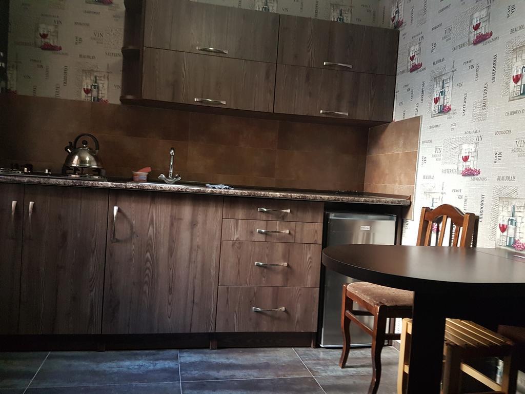 فندق بورجوميفي  Emi House المظهر الخارجي الصورة